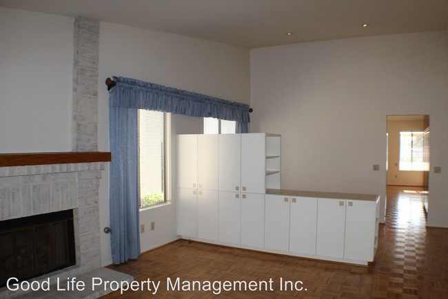 Building Photo - 2 br, 2 bath House - 17952 Avenida Alozdra