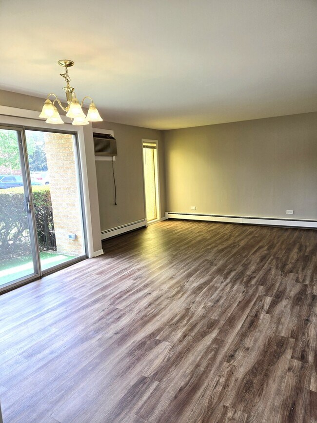 Foto del edificio - 4712 W 107th St