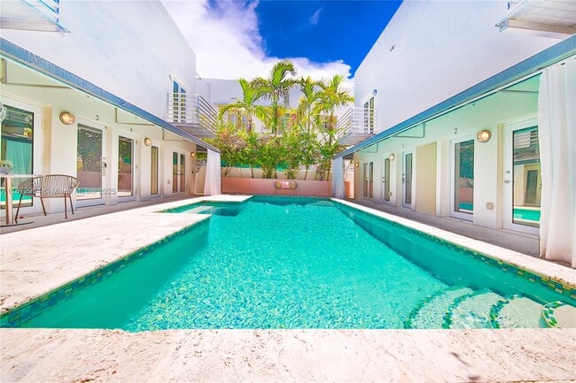 Building Photo - 835 Jefferson Ave