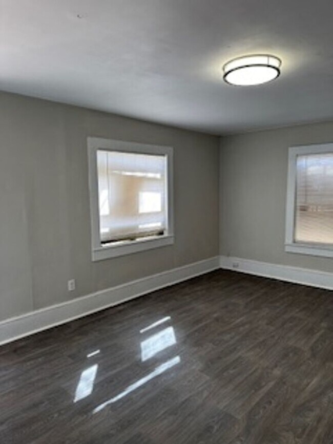 Foto del edificio - Completely renovated 3 bed/2 bath.