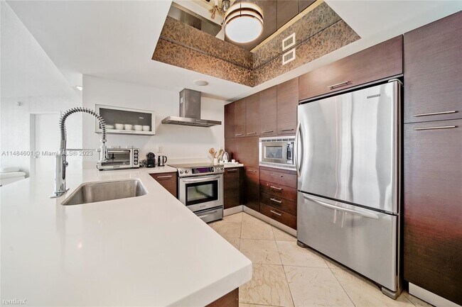 Foto del edificio - 3 br, 2 bath House - 150 Sunny Isles Blvd ...