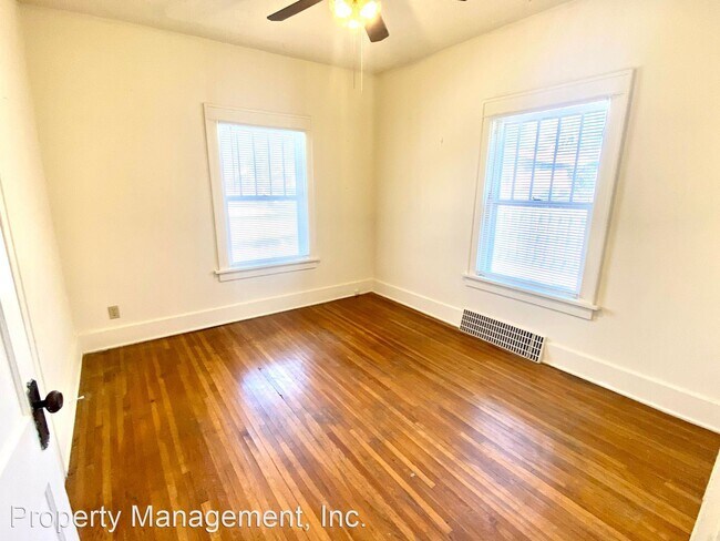 Building Photo - 4 br, 2.5 bath House - 1730 Lake St