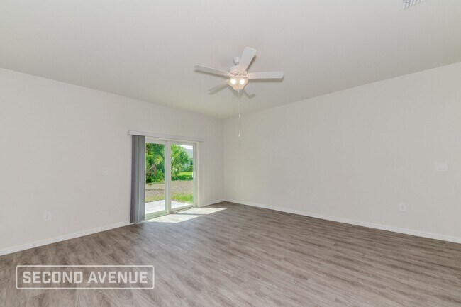 Foto del edificio - 4066 Heaton Terrace