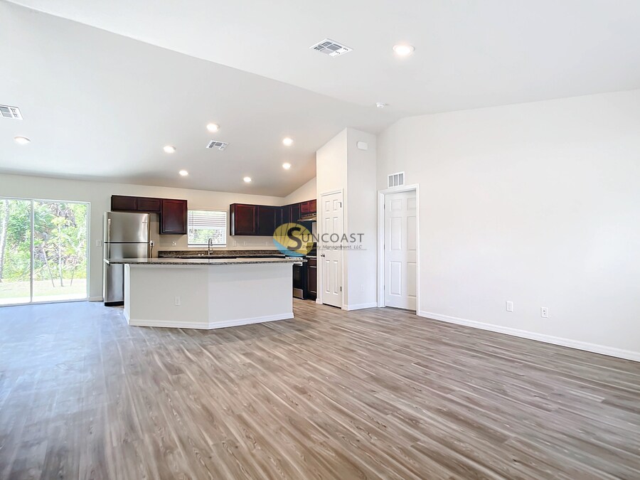 Foto principal - 11501 N Landover Terrace