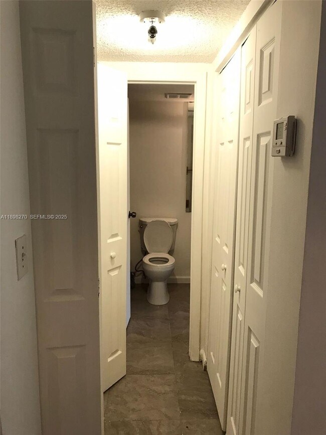 Foto del edificio - 16465 NE 22nd Ave