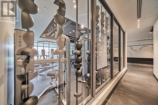 Photo du bâtiment - 1480 Bayly St