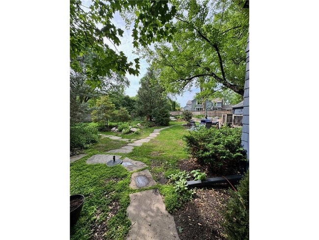 Foto del edificio - 3 Edina Ct