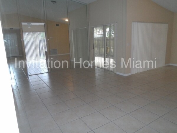 Building Photo - 5090 NW 56th St