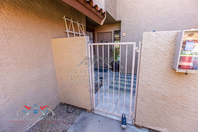Building Photo - 8700 E Mountain View Rd