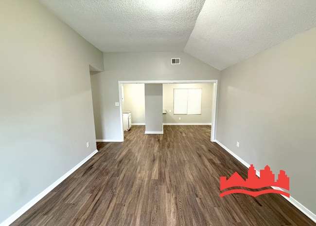 Building Photo - Fully Renovated 3BR/2BA Home – Move-In Ready!