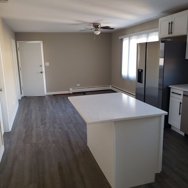 Foto del edificio - 8604 W Carmen Ave