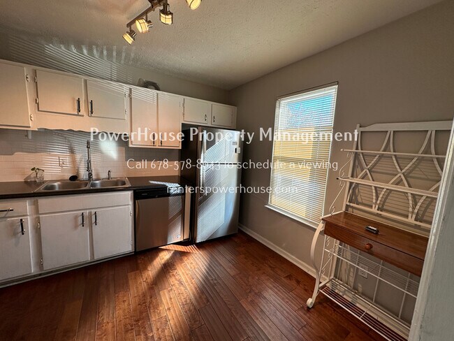 Building Photo - 3390 Spring Harbour Dr