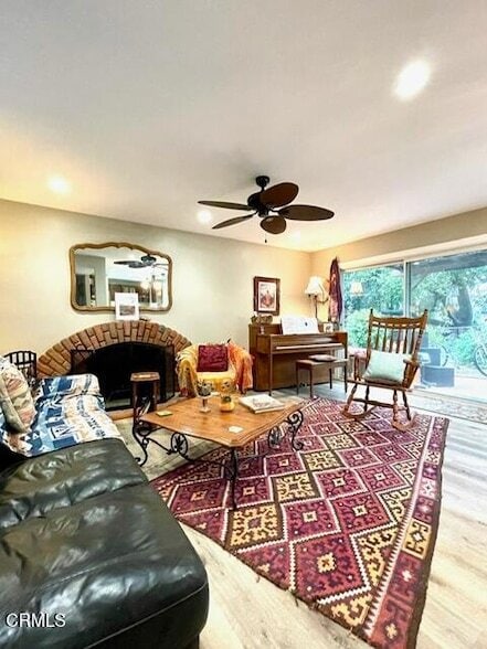 Building Photo - 883 Moreno Dr