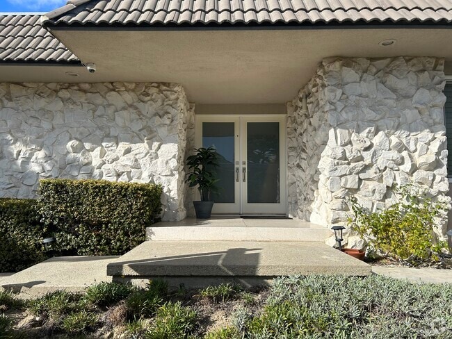 Front Entrance - 14687 Deervale Pl