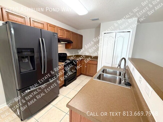 Foto del edificio - 4710 Ashburn Pond Way