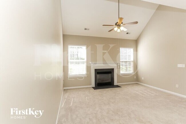 Building Photo - 133 Autry Ave