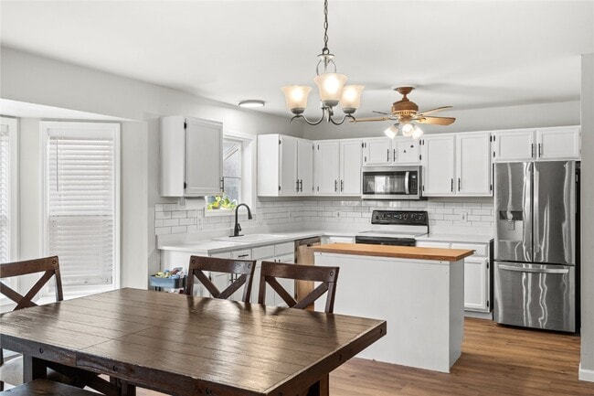 Foto del edificio - 106 Mt Olympus Ct