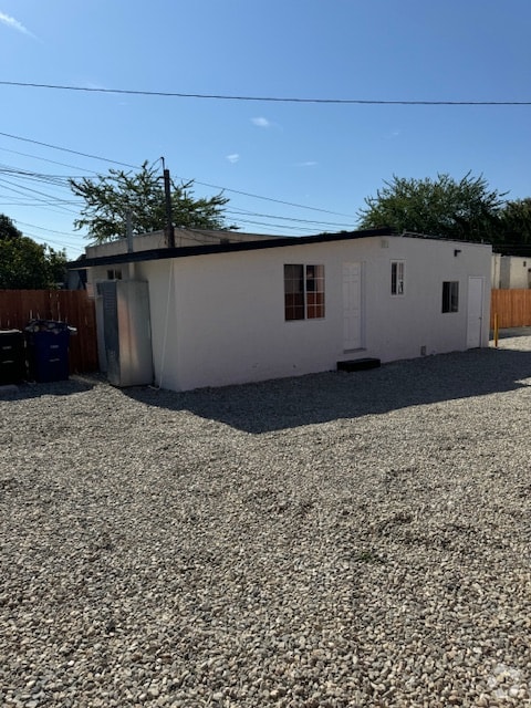Building Photo - 2749 Orchard Pl