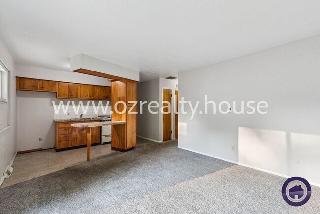 Foto del edificio - 4111 Parrakeet Ave