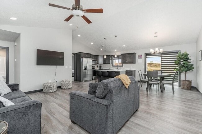 Foto del edificio - 4500 W 34th St N