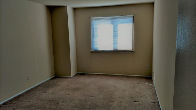 Foto del edificio - 4 Cinnamon Dr