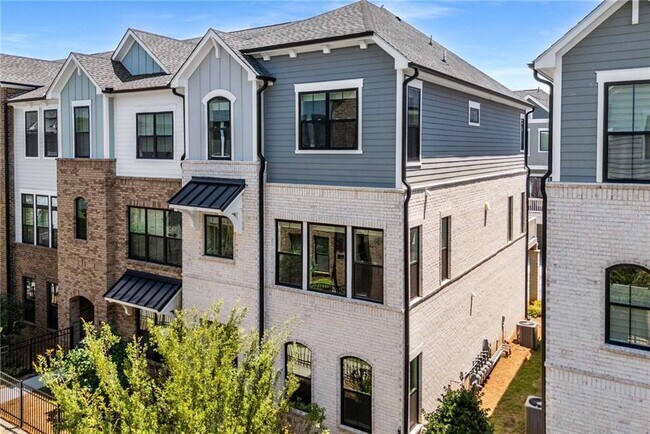 Foto del edificio - 455 Ashbury Dr