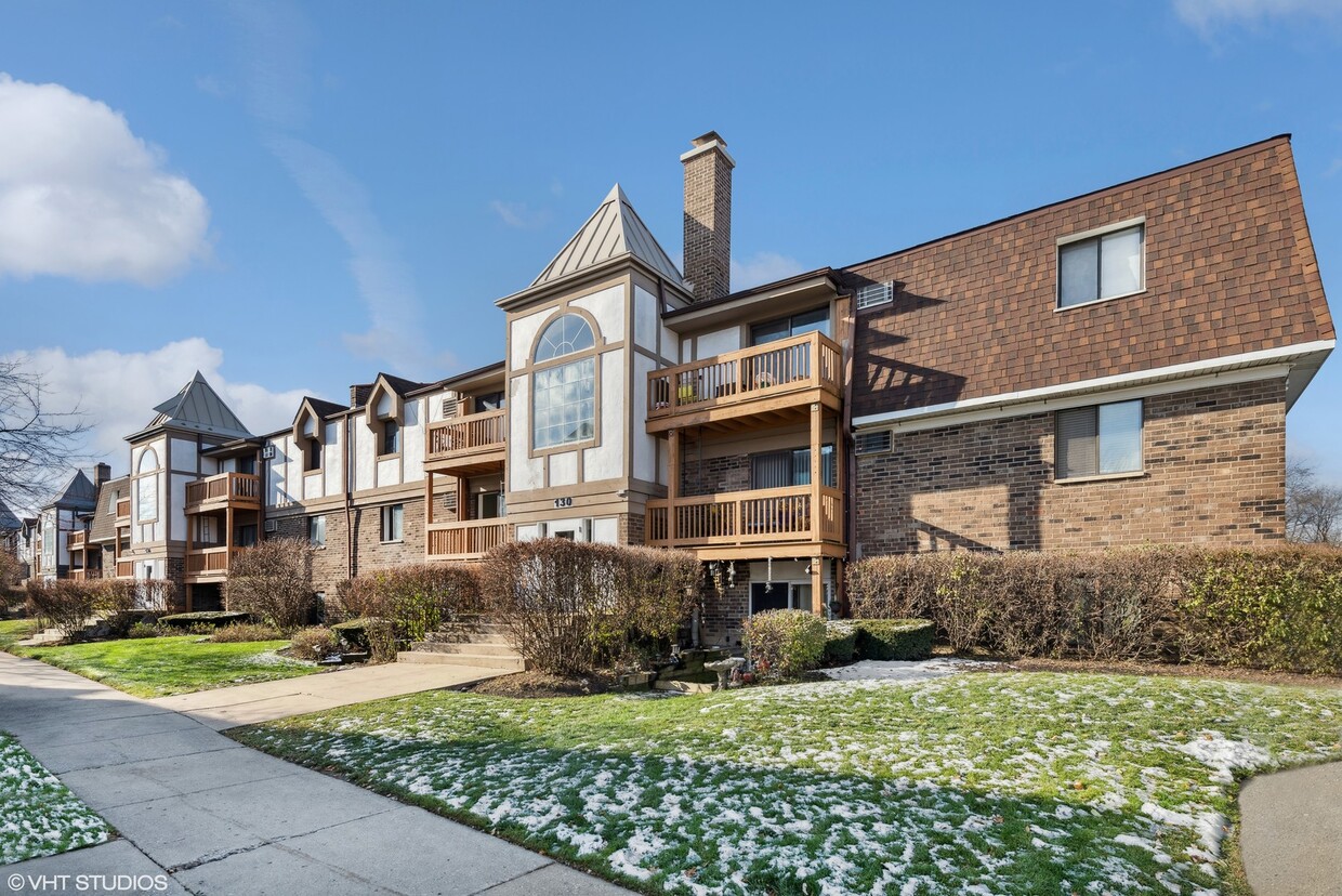 Primary Photo - 130 S La Londe Ave