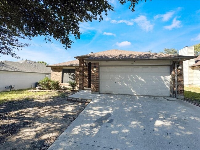 Foto del edificio - 1901 Holly Springs Dr