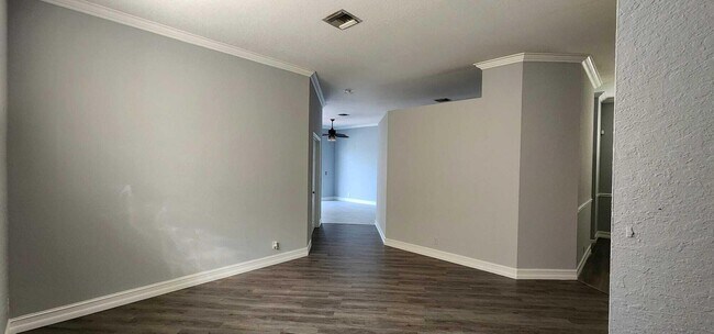 Building Photo - 146 Prestige Dr