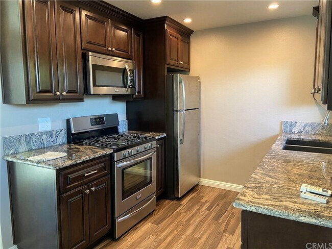 Building Photo - 620 Barker Way