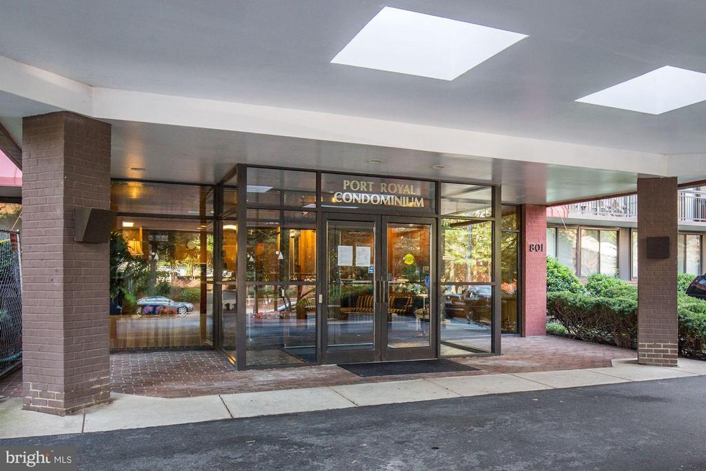 Foto principal - 801 N Pitt St