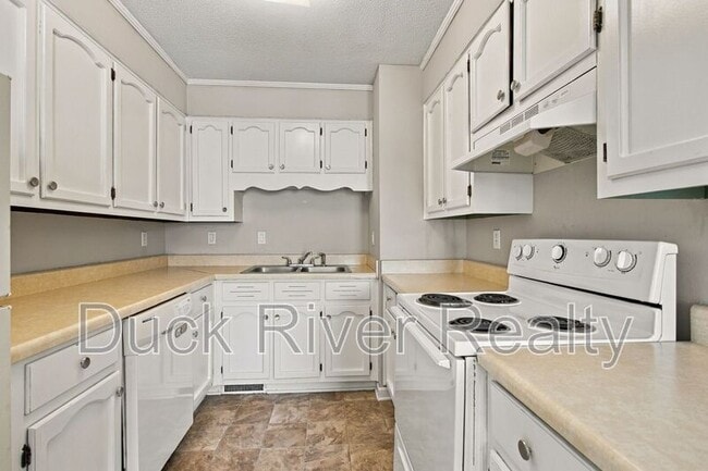 Building Photo - 203 Hunter Dr