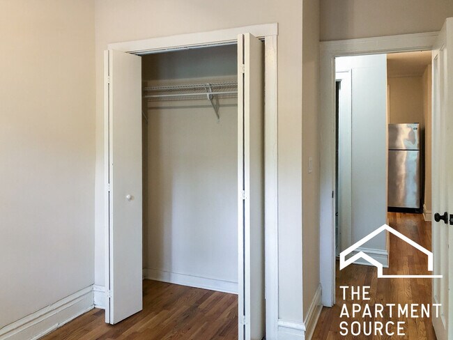 Building Photo - 2177 W Giddings St