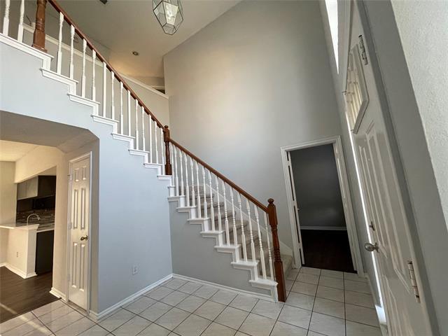 Building Photo - 728 Fawn Valley Dr