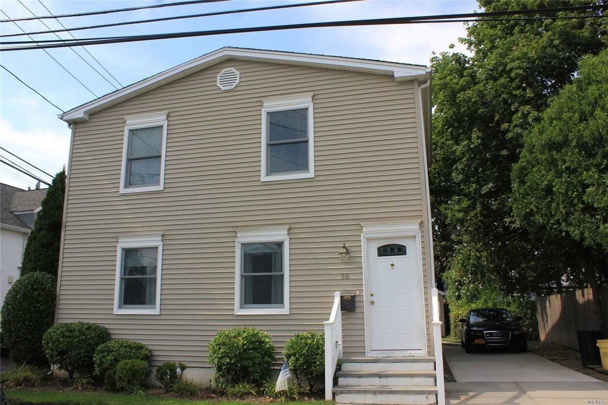 Primary Photo - 36 1st St