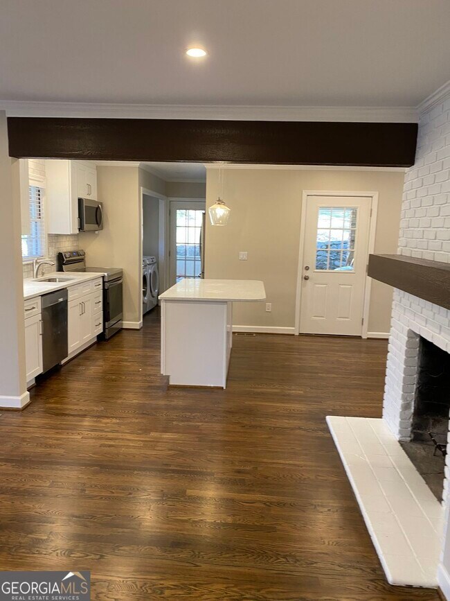Foto del edificio - 6838 Brandon Mill Rd NW