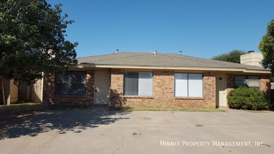 Foto principal - 9612 Elmwood Ave