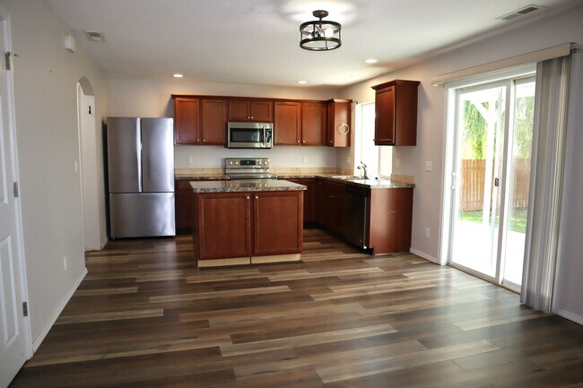 Building Photo - 13715 Orlando St