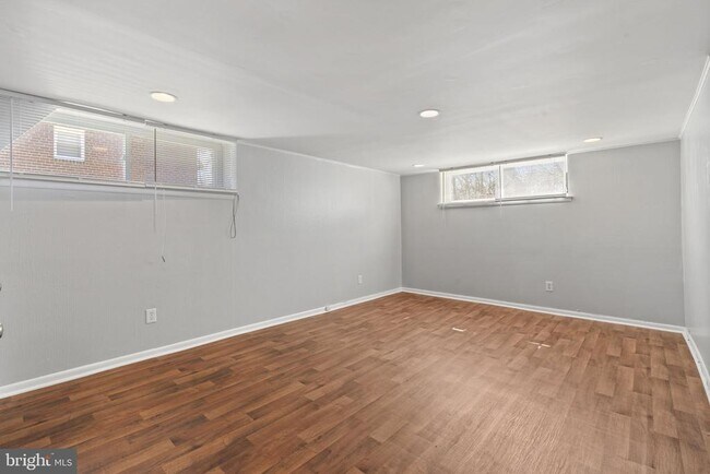 Building Photo - 4068 Balwynne Park Rd