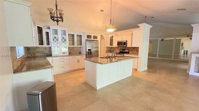 Foto del edificio - 759 NW 161st Ave