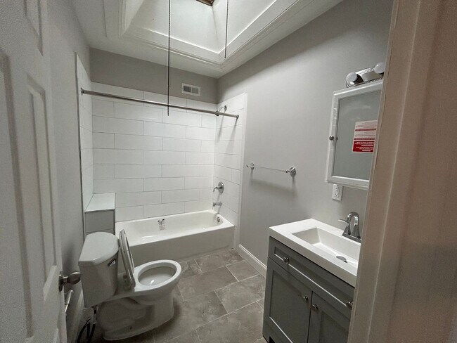 Foto del edificio - Beautiful 3 bedroom house in West Philly
