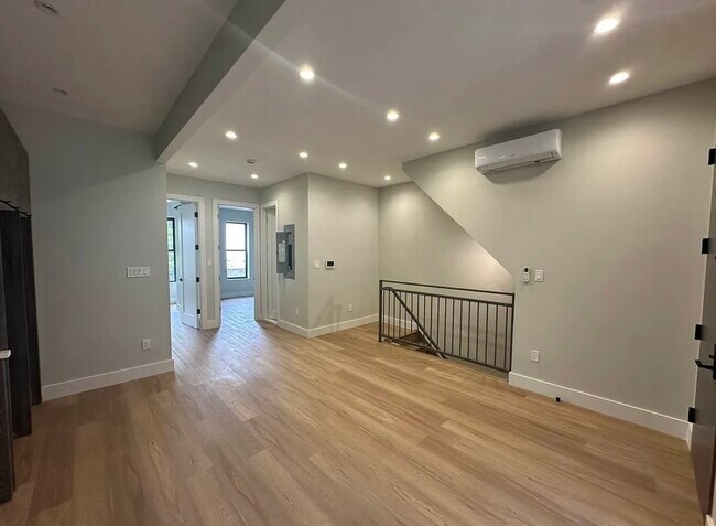 Foto del edificio - 90 Harman St