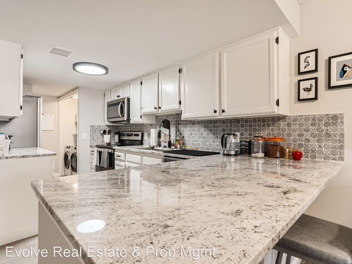 Primary Photo - 1 br, 1 bath House - 5955 E 10th Ave #301