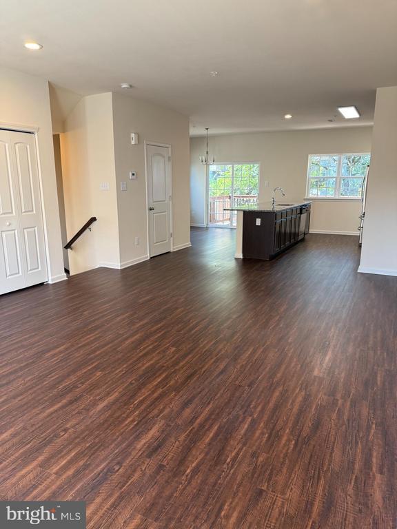 Building Photo - 107 Mercer Ct