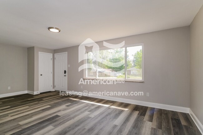 Building Photo - 6811 Chamberlain Ct