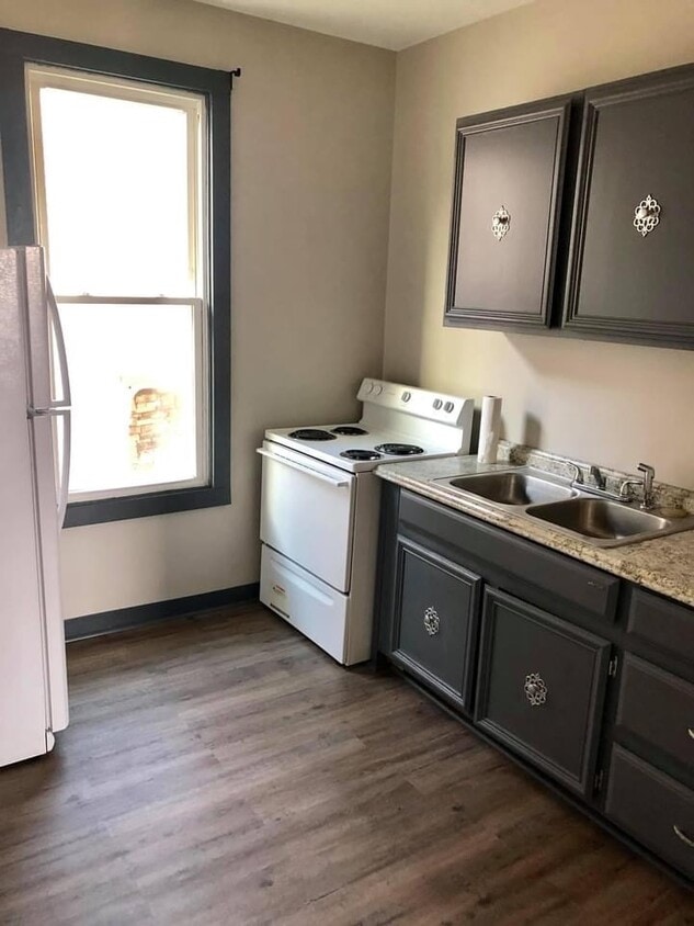 528 Ball St Unit 528.5, Zanesville, OH 43701 Apartments in Zanesville