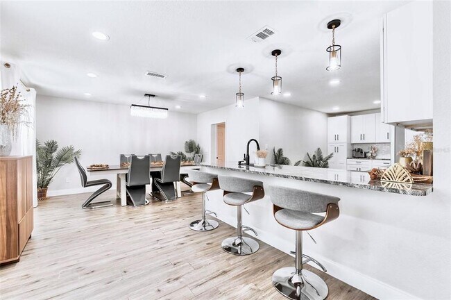 Foto del edificio - 6220 Interbay Ave