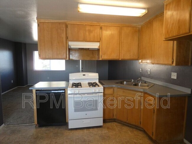 Building Photo - 216 S Owens St