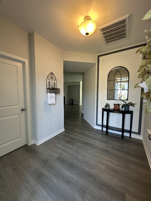 Foto del edificio - 7125 Crested Iris Pl