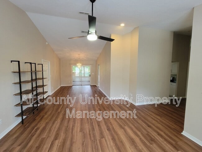 Building Photo - 11138 NW 36th Ln
